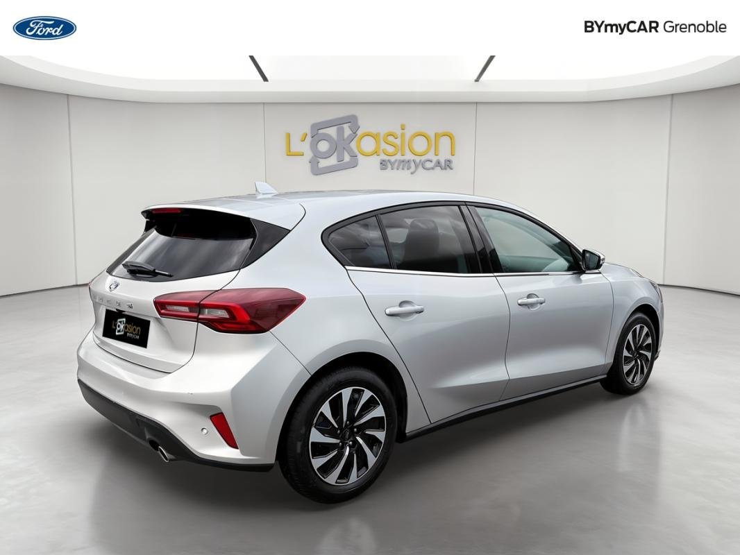 Ford Focus - Photo 5