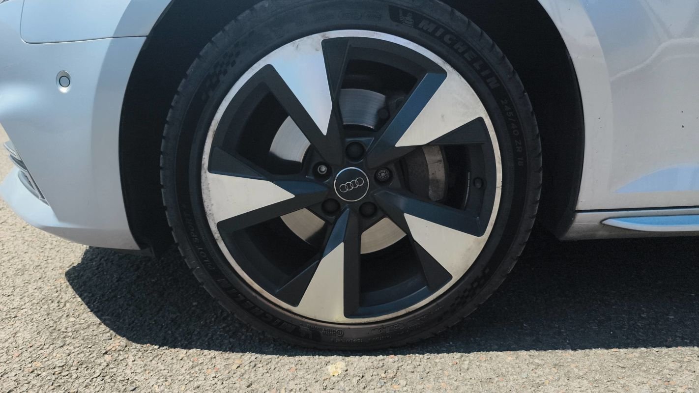 Audi A4 Avant - Photo 18