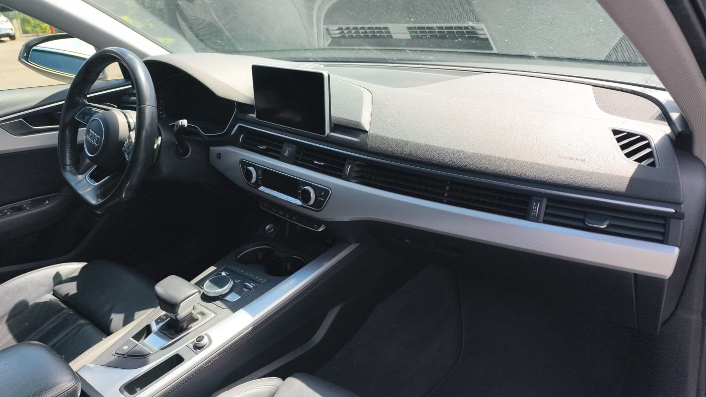 Audi A4 Avant - Photo 10