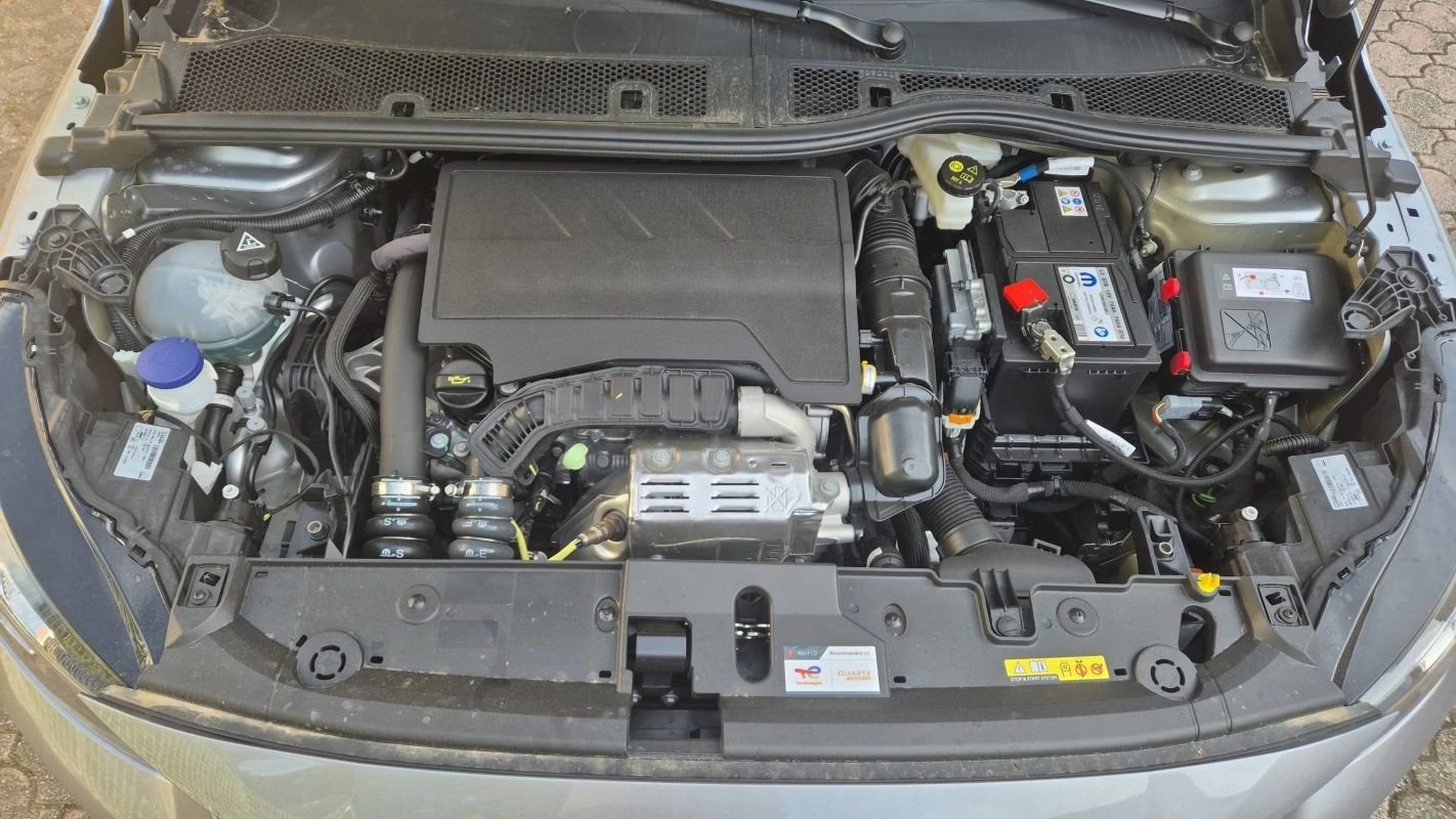 Peugeot 208 - Photo 15