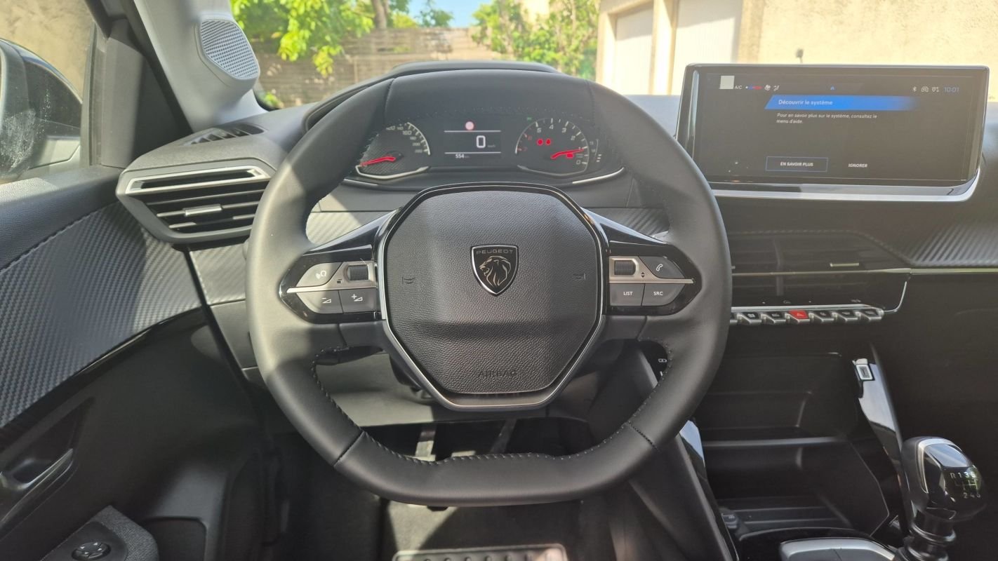 Peugeot 208 - Photo 23