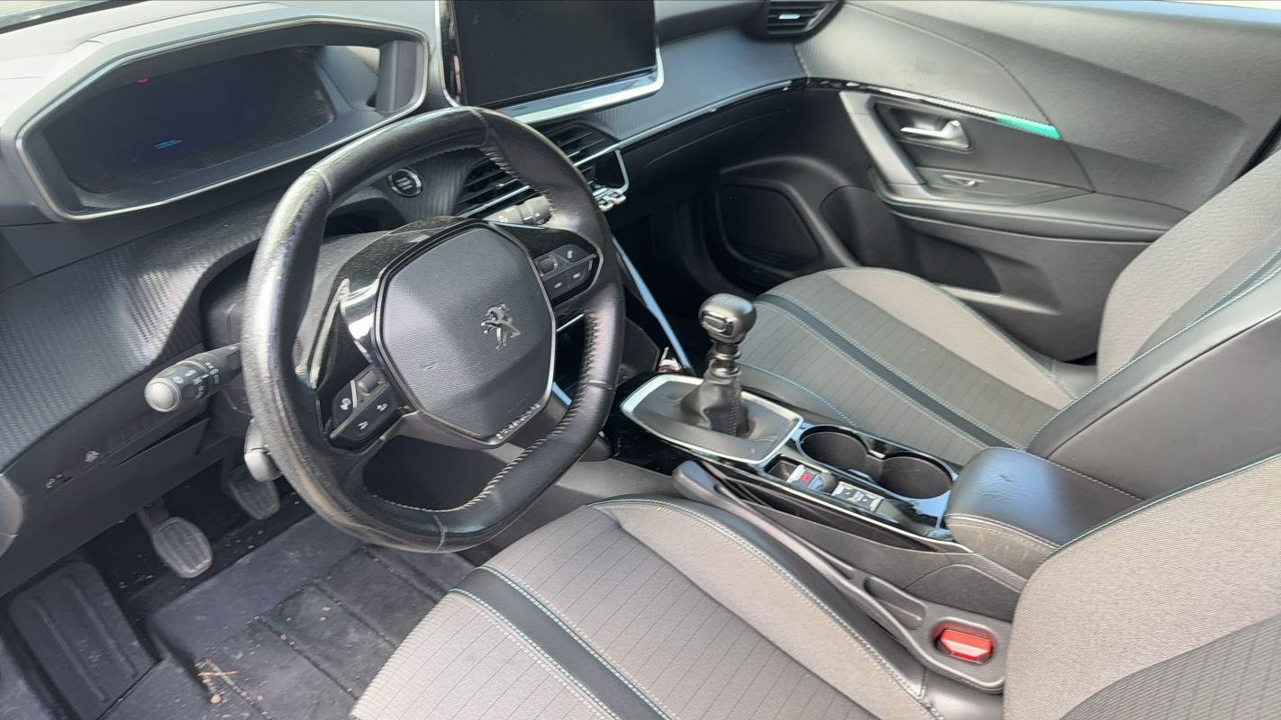 Peugeot 2008 - Photo 8