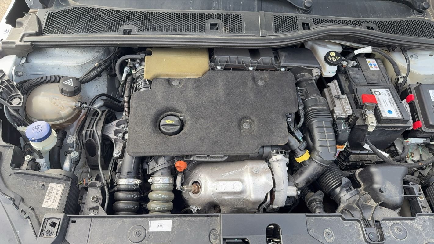 Peugeot 208 - Photo 15