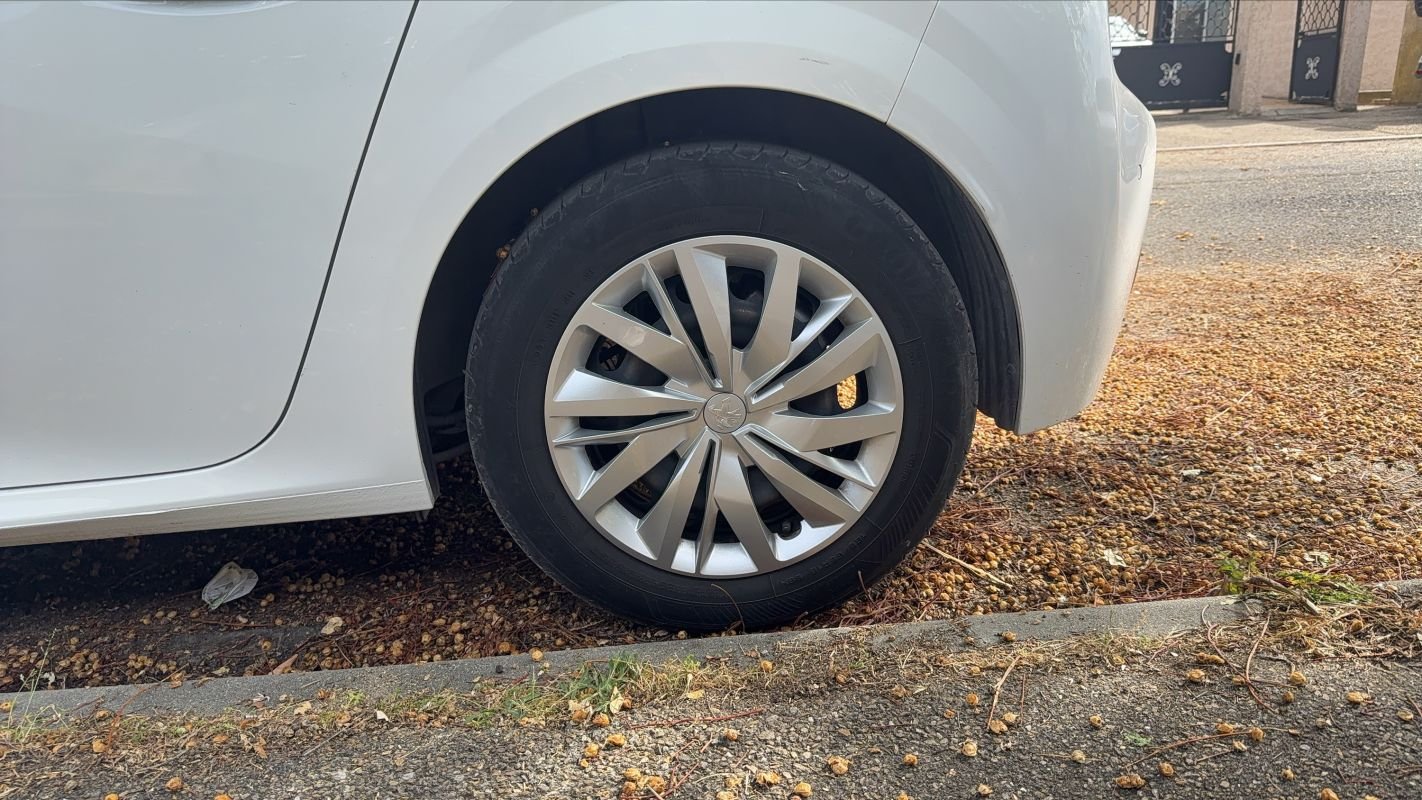 Peugeot 208 - Photo 19