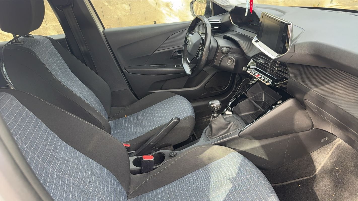 Peugeot 208 - Photo 27