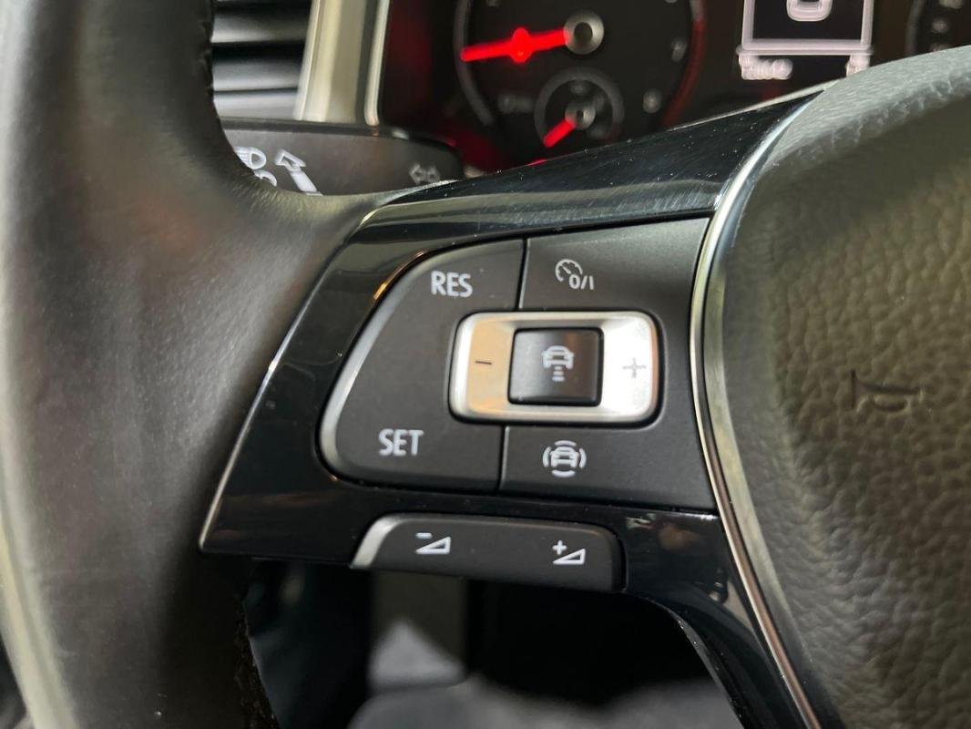 Volkswagen T-Roc - Photo 21