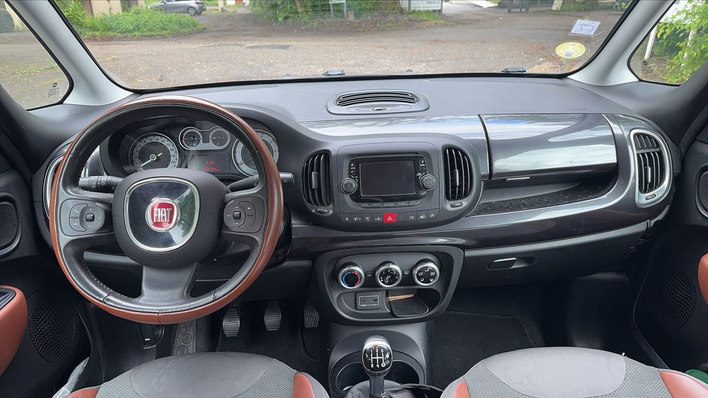 Fiat 500L - Photo 11