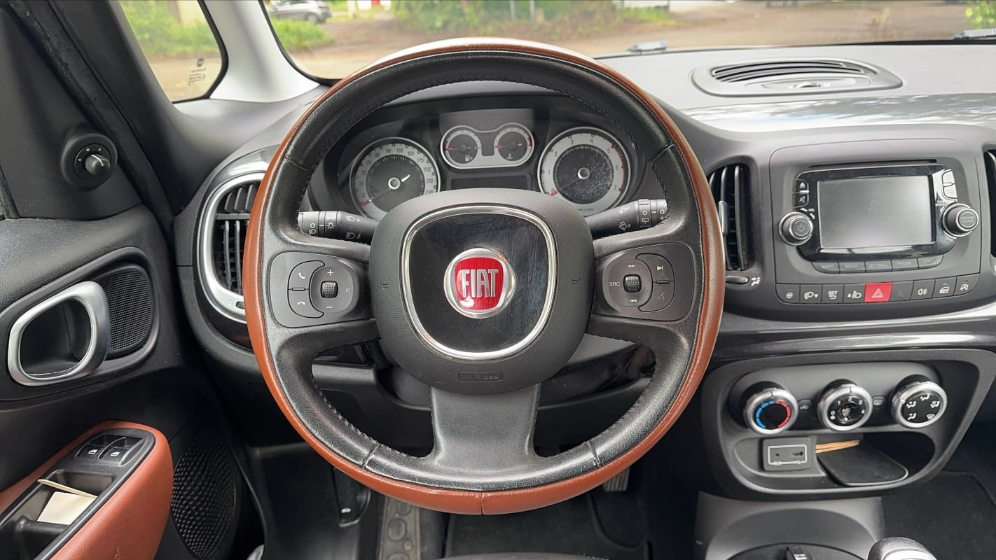 Fiat 500L - Photo 22