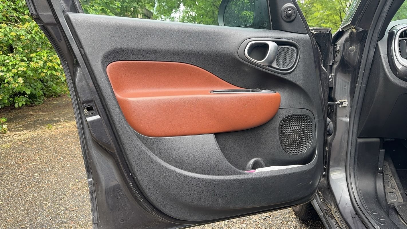 Fiat 500L - Photo 7