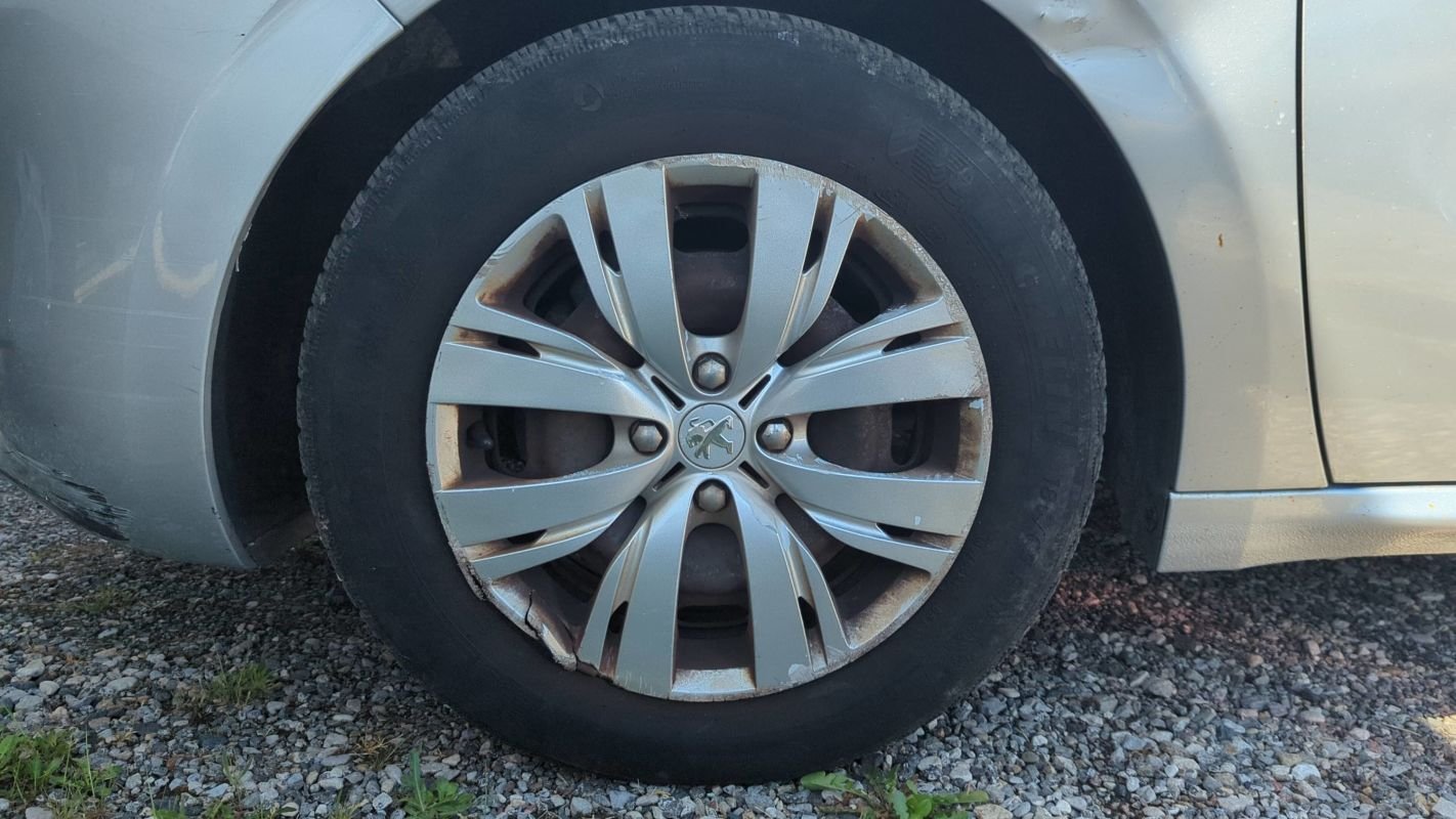 Peugeot 208 - Photo 18