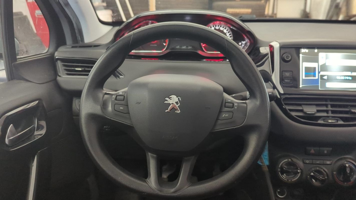 Peugeot 208 - Photo 22