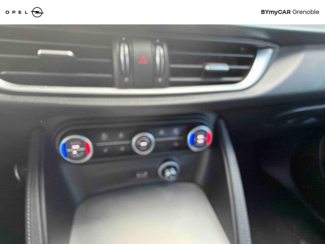 Alfa Romeo Stelvio - Photo 17