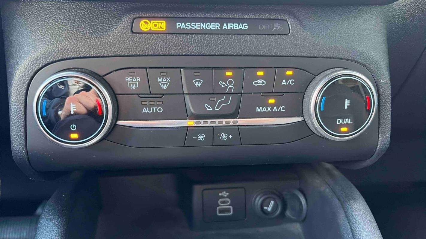 Ford Kuga - Photo 17