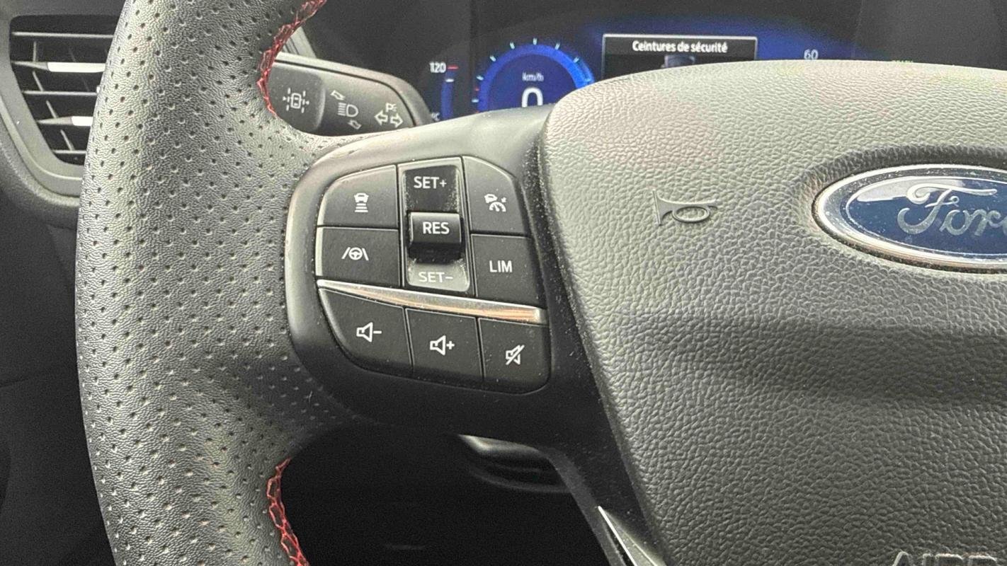 Ford Kuga - Photo 17