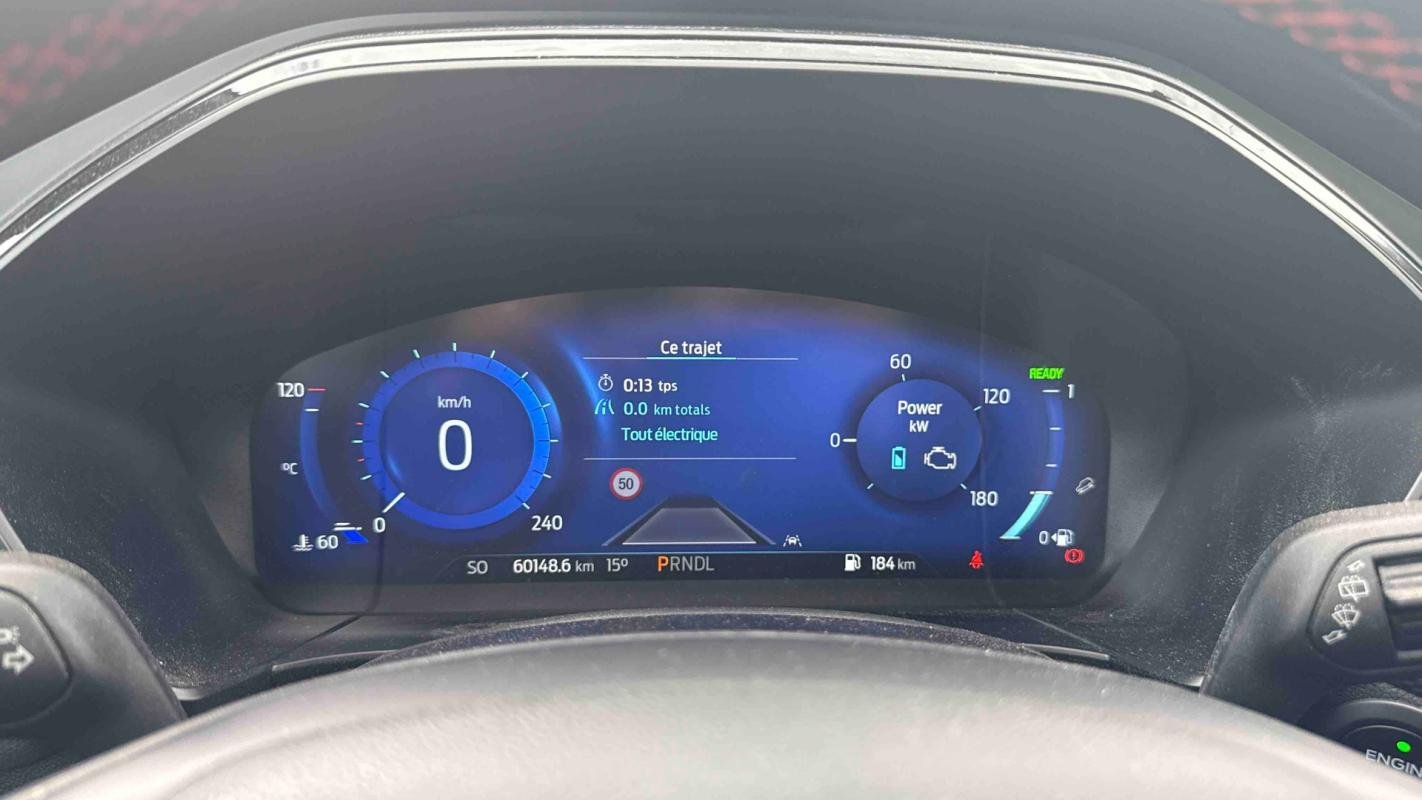 Ford Kuga - Photo 18