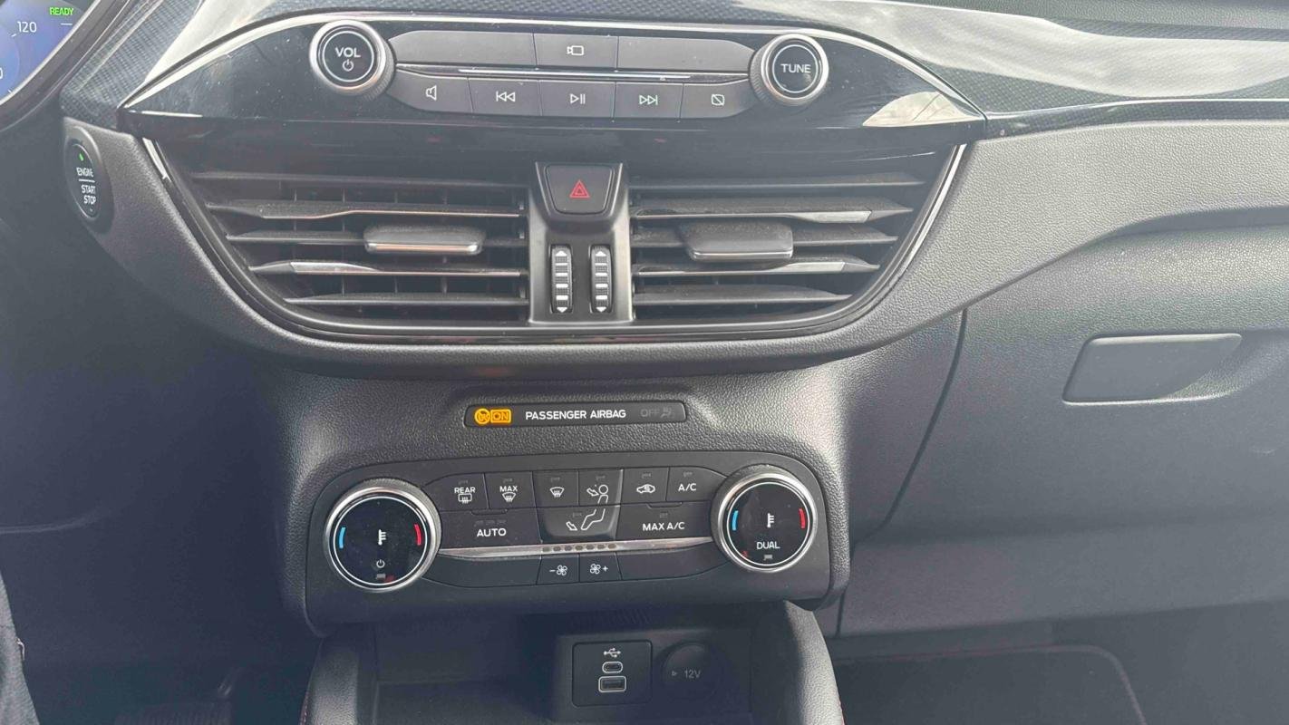 Ford Kuga - Photo 22