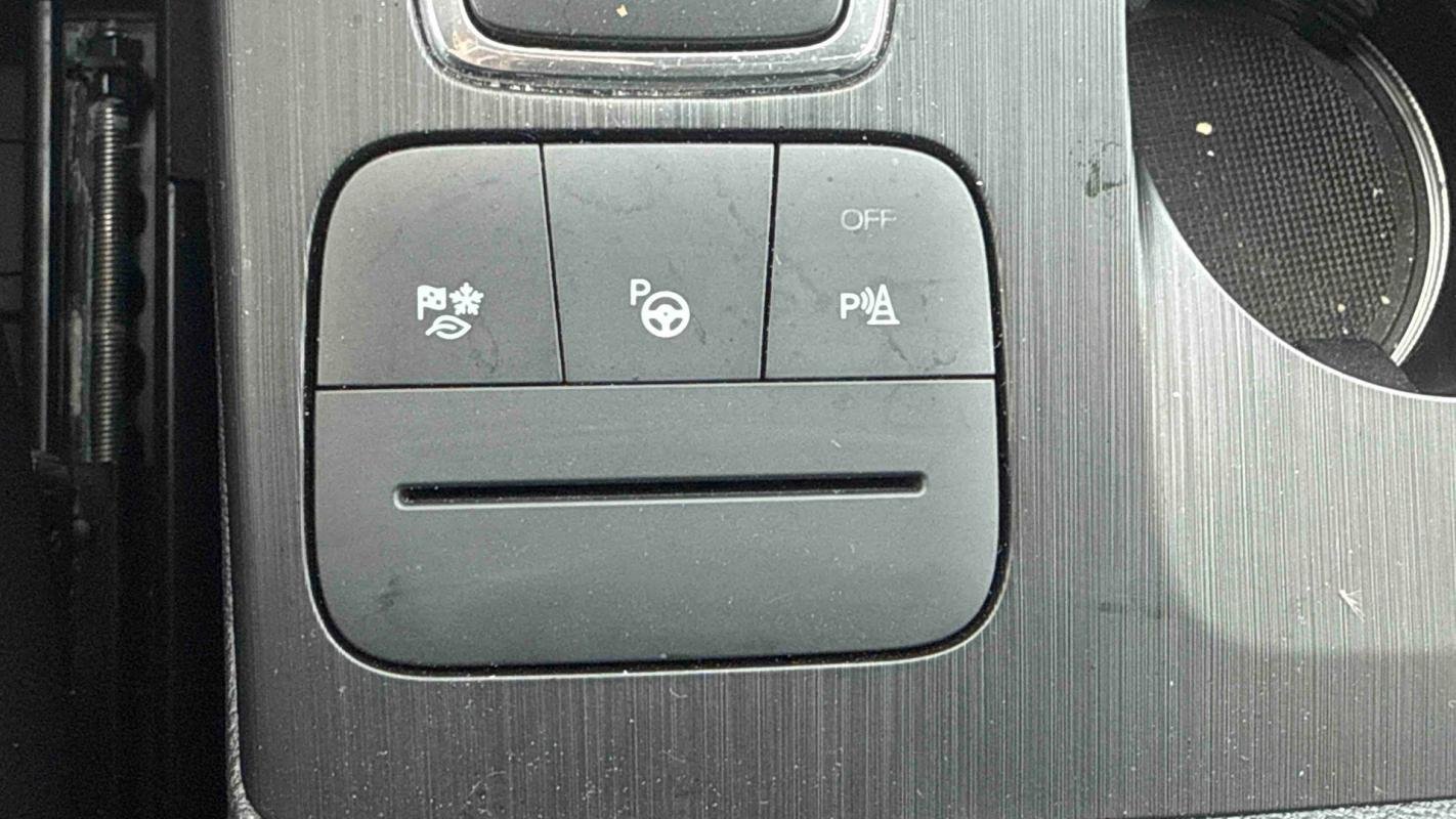 Ford Kuga - Photo 18