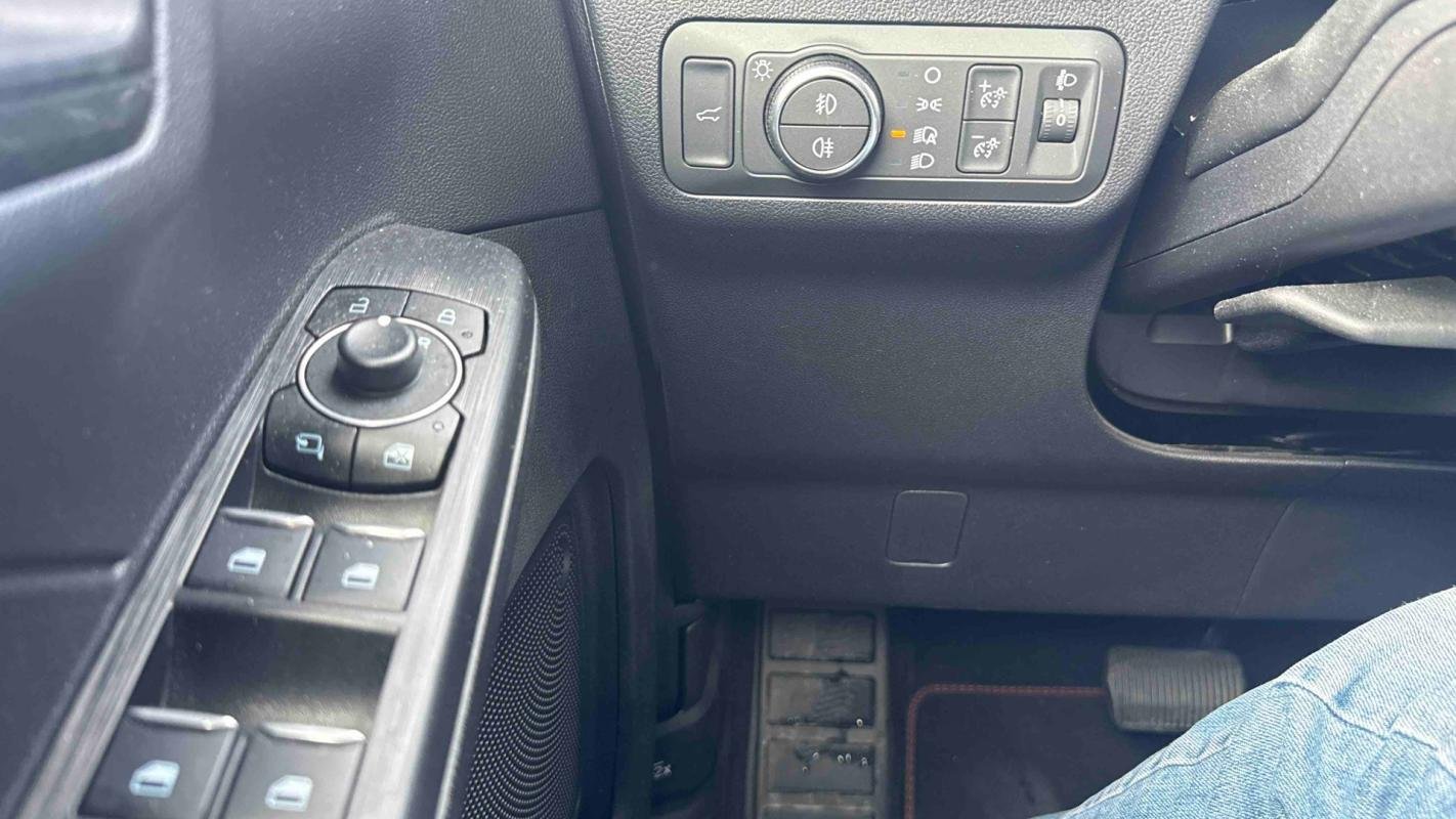 Ford Kuga - Photo 19