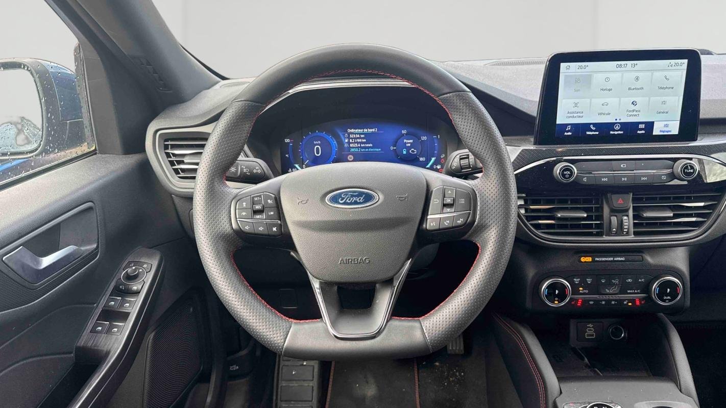 Ford Kuga - Photo 10