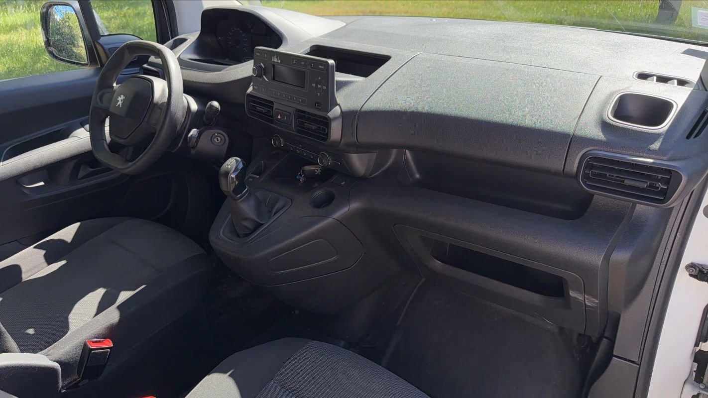 Peugeot Partner - Photo 10