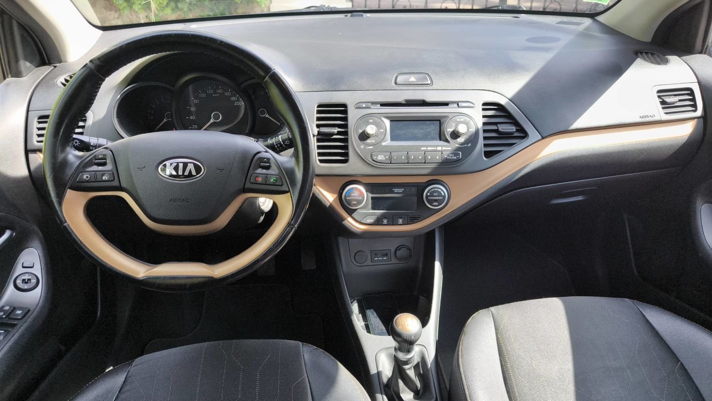 Kia Picanto - Photo 11