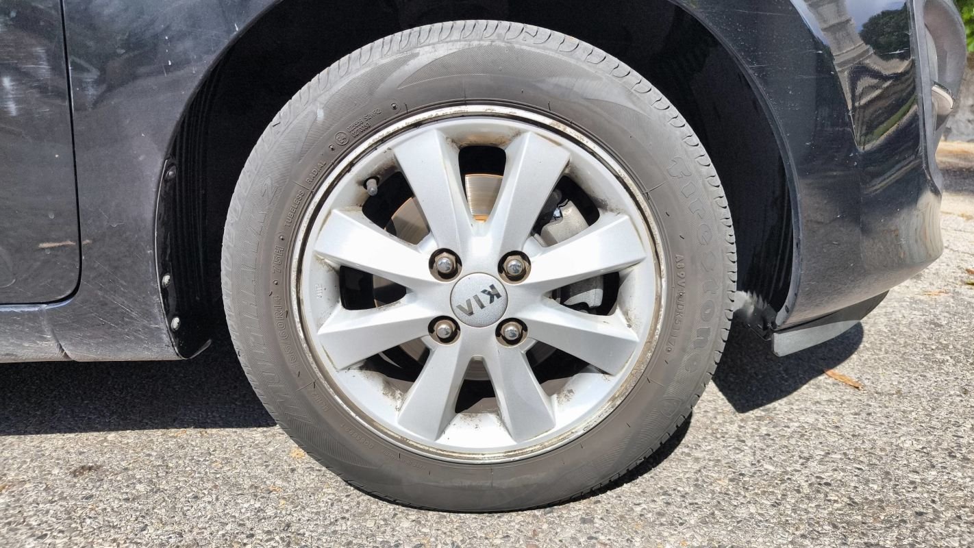Kia Picanto - Photo 17