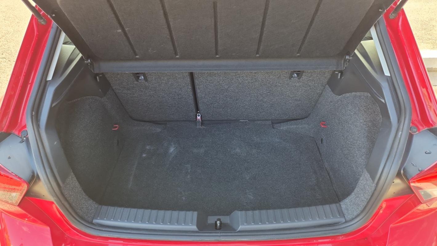 Seat Ibiza - Photo 11