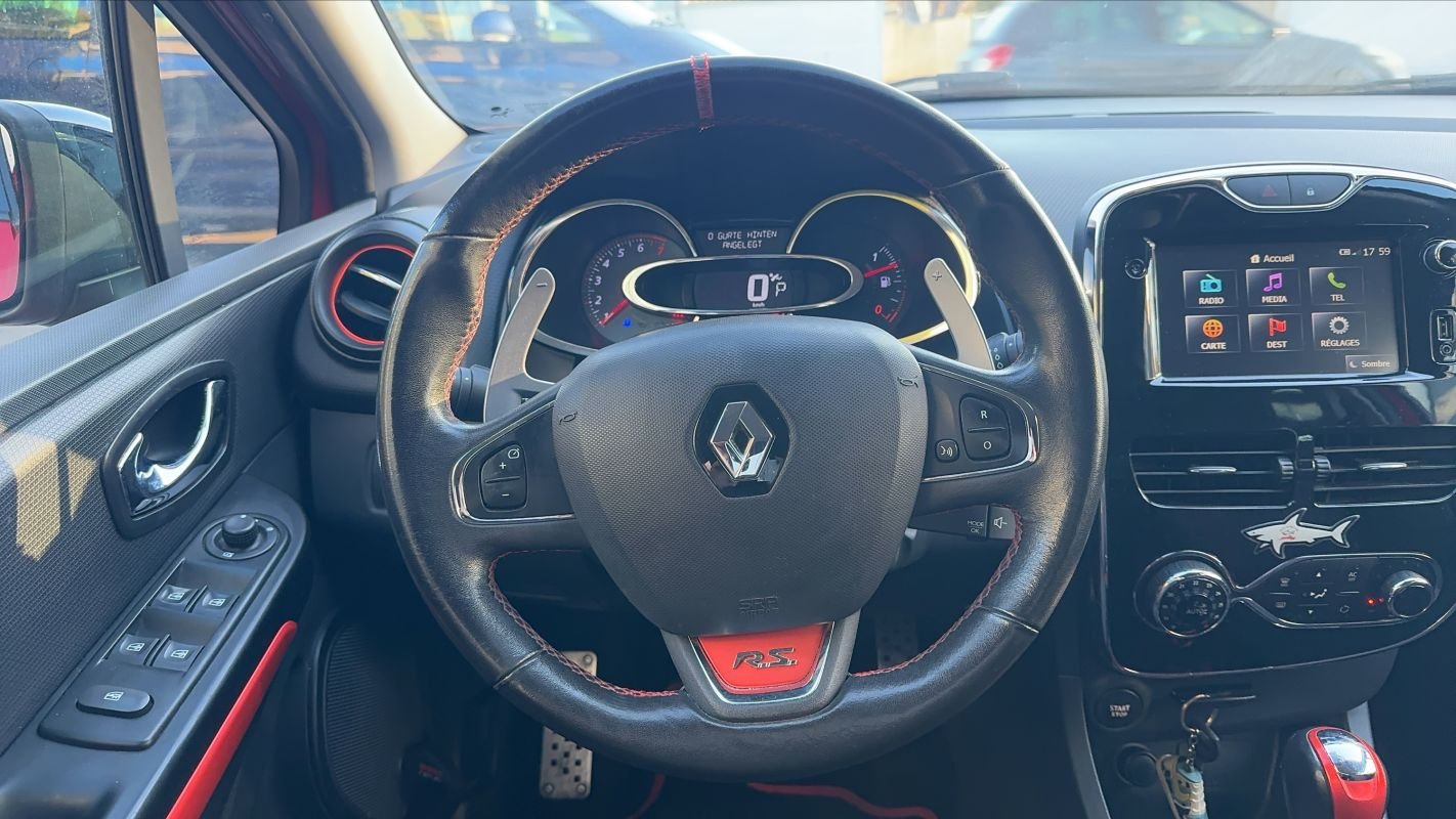 Renault Clio - Photo 24