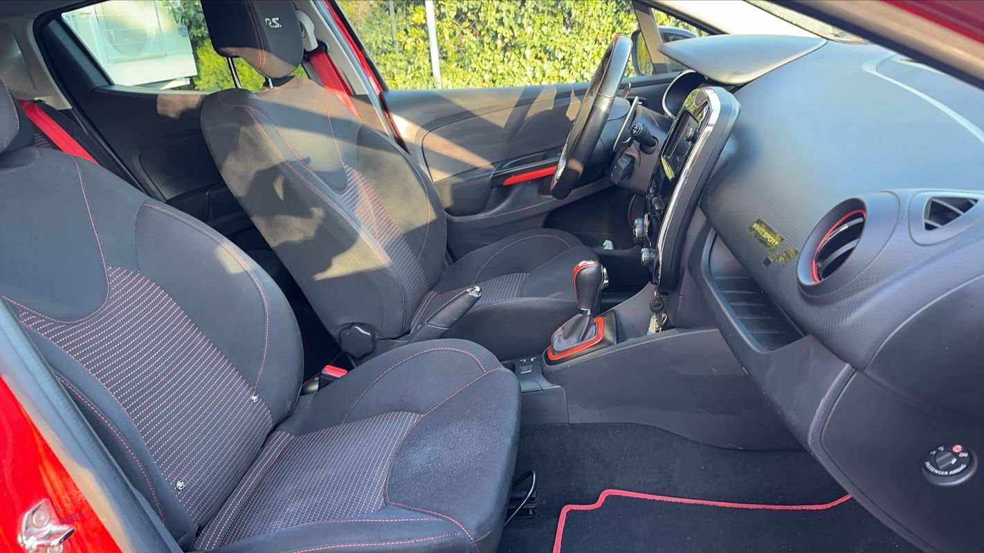 Renault Clio - Photo 25