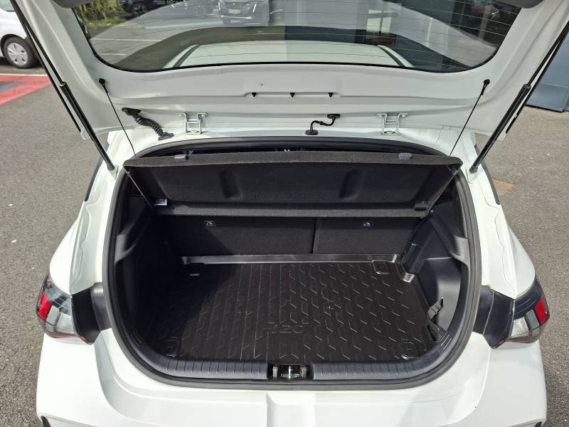 Hyundai i20 - Photo 13
