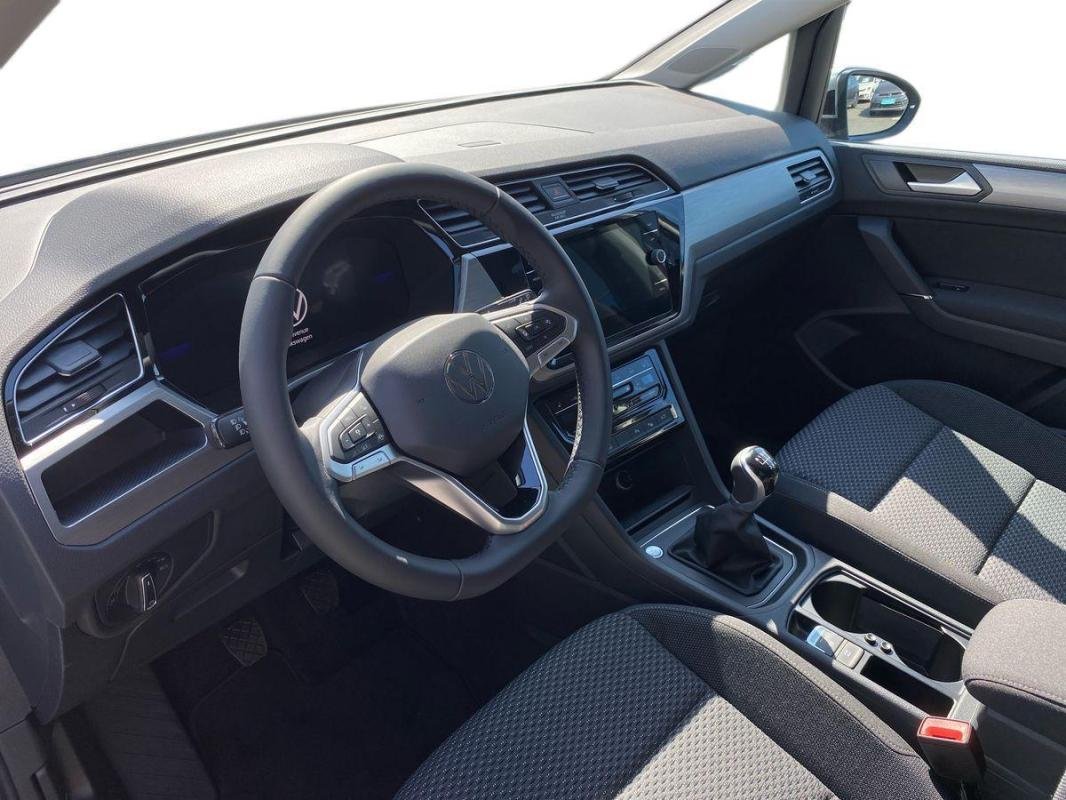 Volkswagen Touran - Photo 9