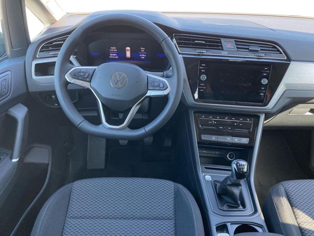 Volkswagen Touran - Photo 24