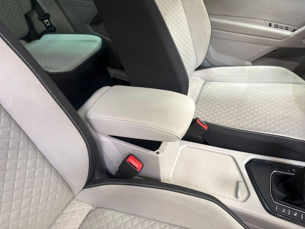 Volkswagen Tiguan - Photo 12