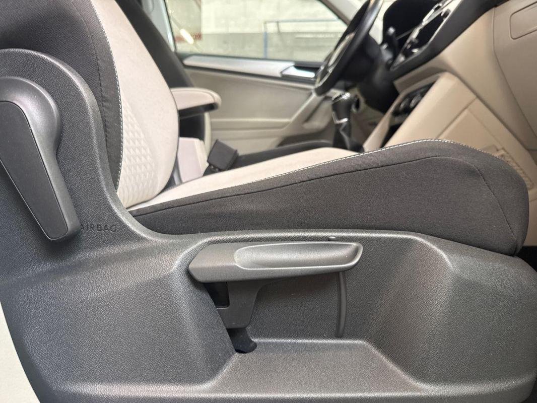 Volkswagen Tiguan - Photo 14