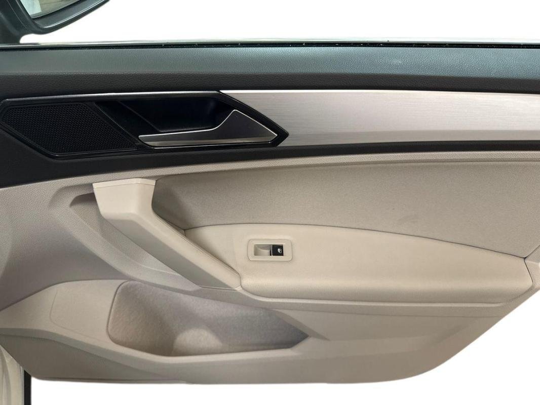 Volkswagen Tiguan - Photo 15
