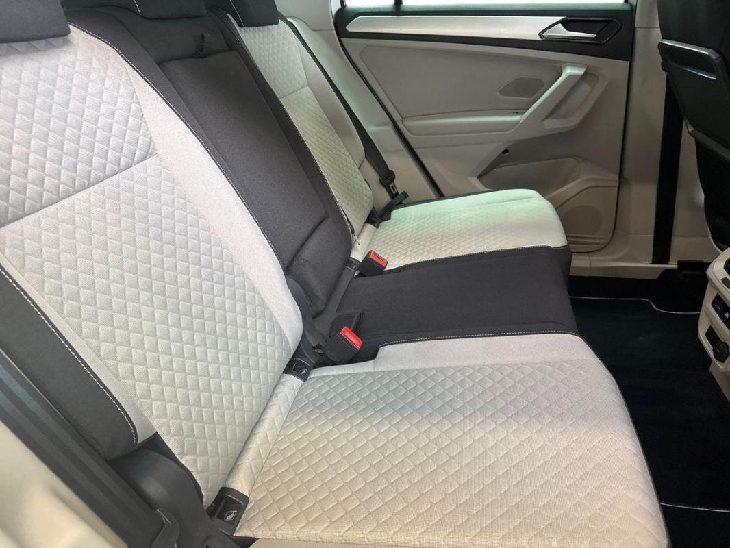 Volkswagen Tiguan - Photo 23