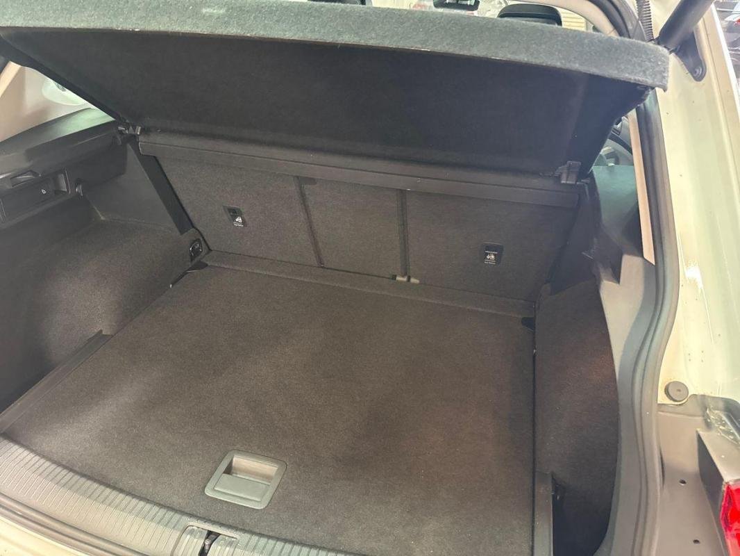 Volkswagen Tiguan - Photo 32