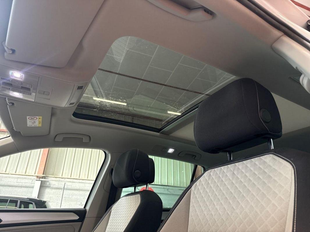 Volkswagen Tiguan - Photo 34