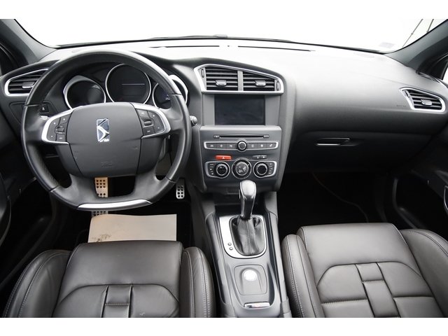 DS DS 4 - Photo 17