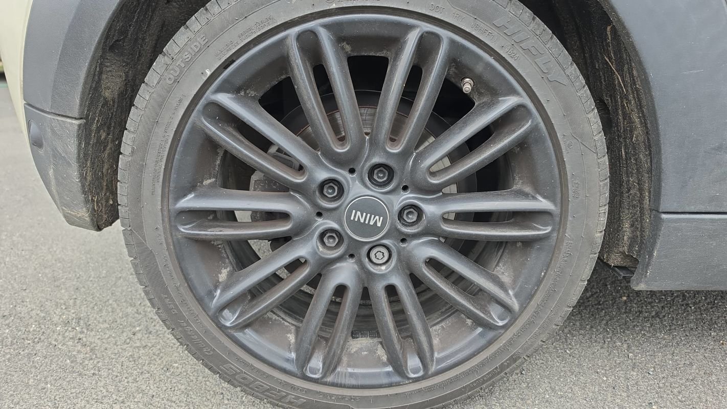 Mini Cabrio - Photo 16