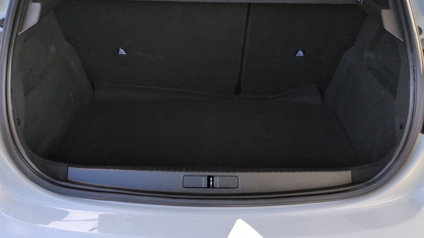 Peugeot 208 - Photo 14