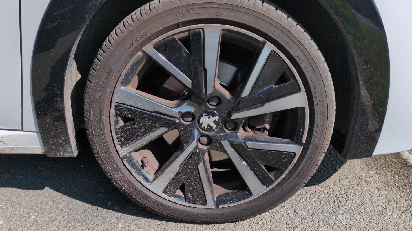 Peugeot 208 - Photo 17