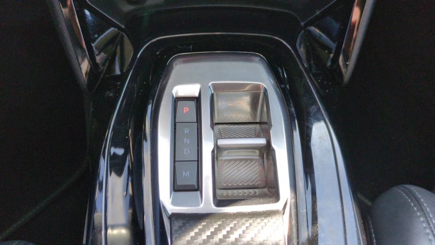 Peugeot 208 - Photo 26