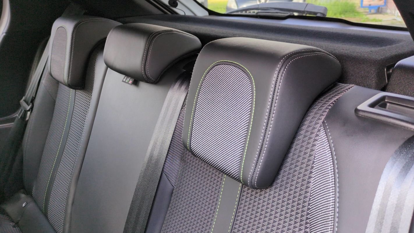 Peugeot 208 - Photo 9