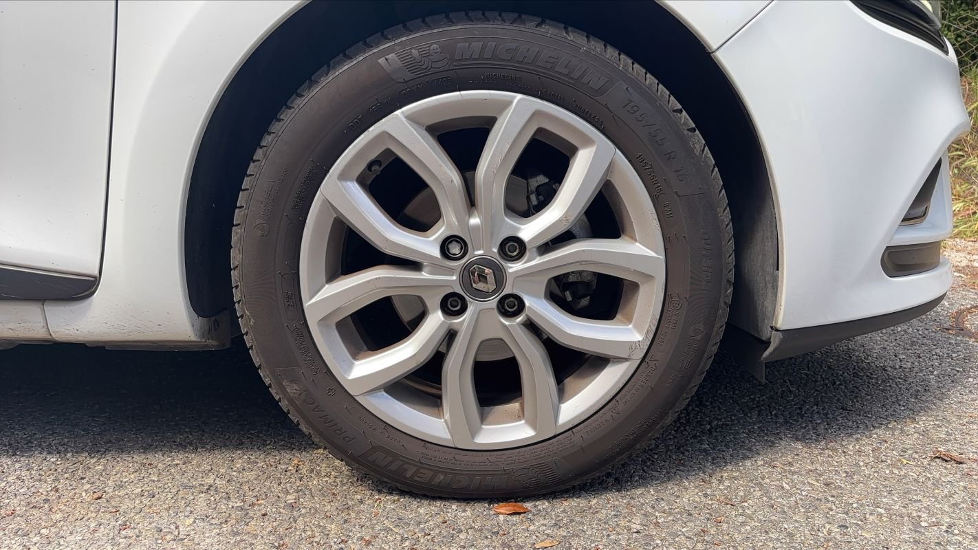 Renault Clio - Photo 17