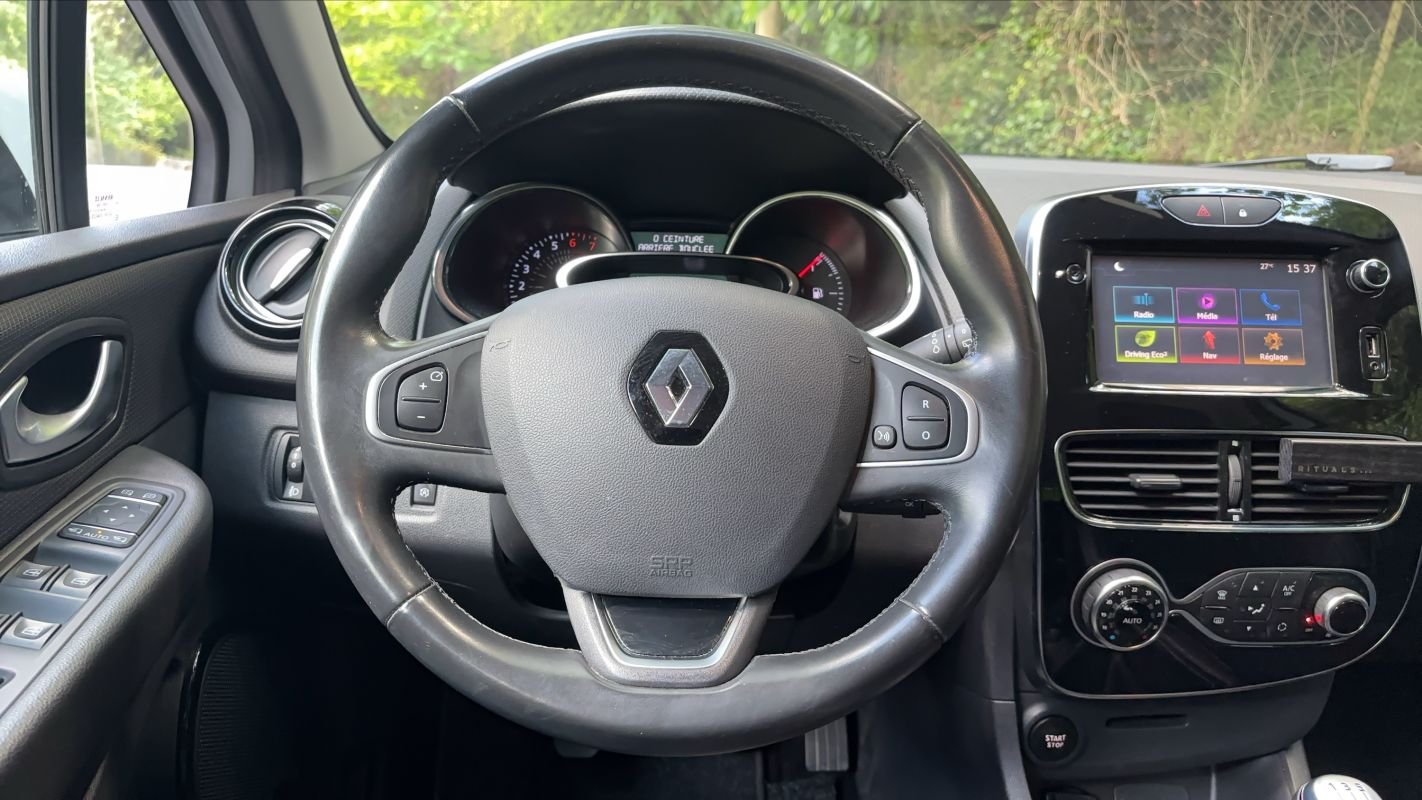 Renault Clio - Photo 24