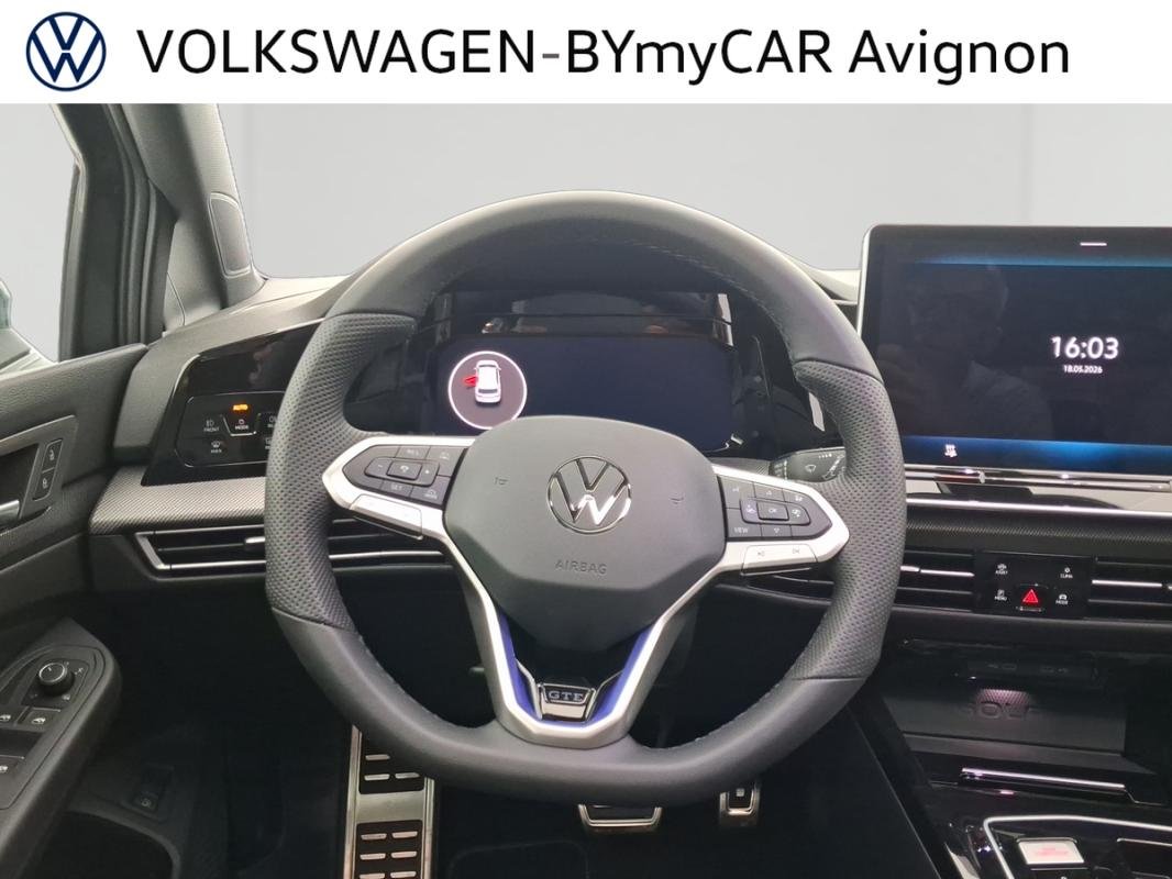 Volkswagen Golf - Photo 11