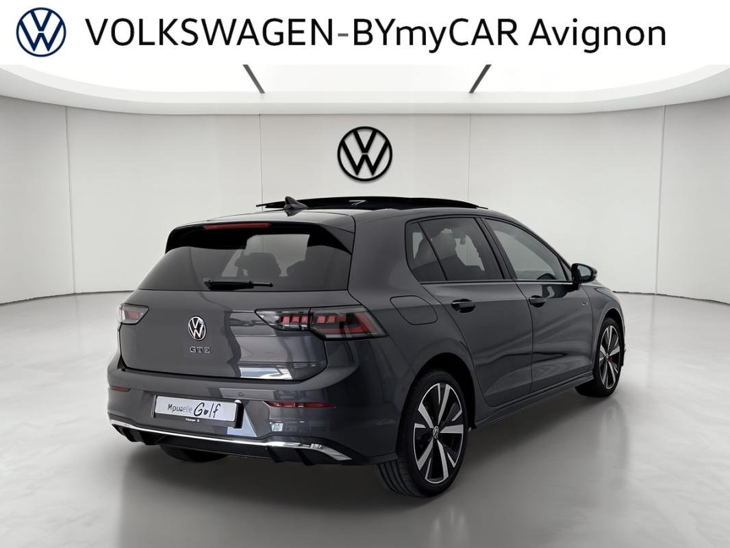 Volkswagen Golf - Photo 5