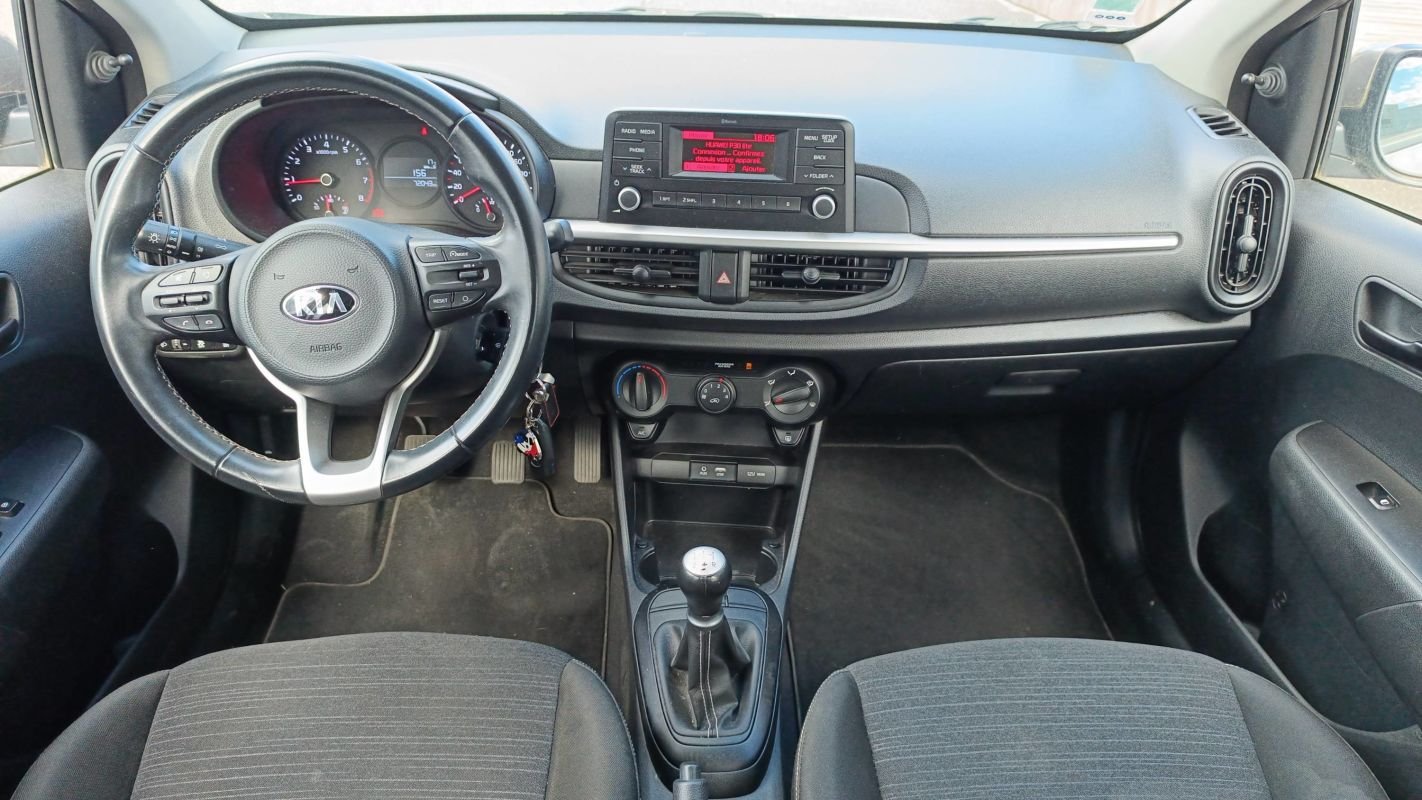 Kia Picanto - Photo 11