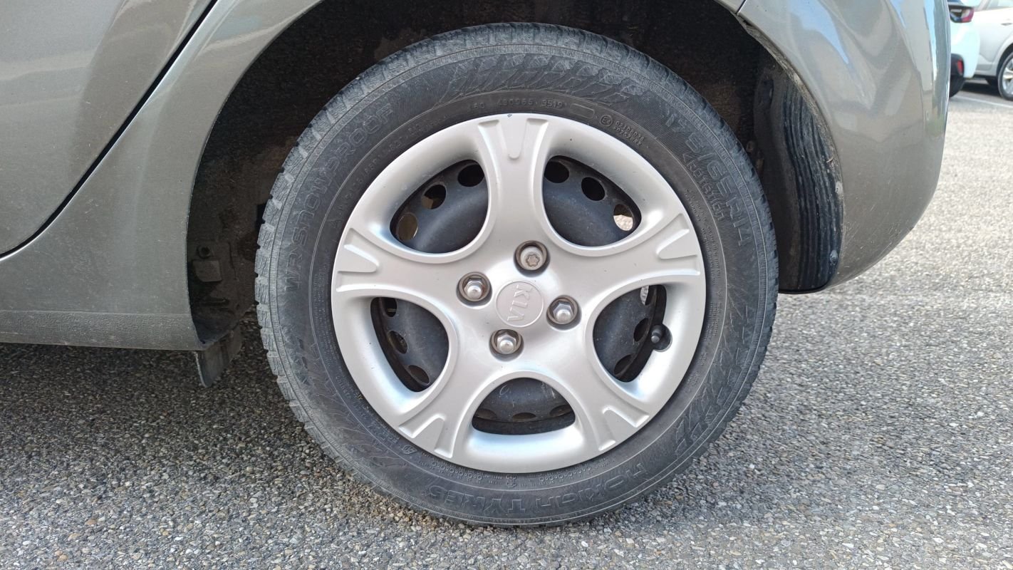 Kia Picanto - Photo 19